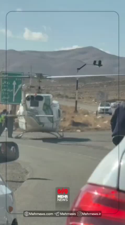   انتقال مجروح با بالگرد به بیمارستان در جاده تفرش - آشتیان