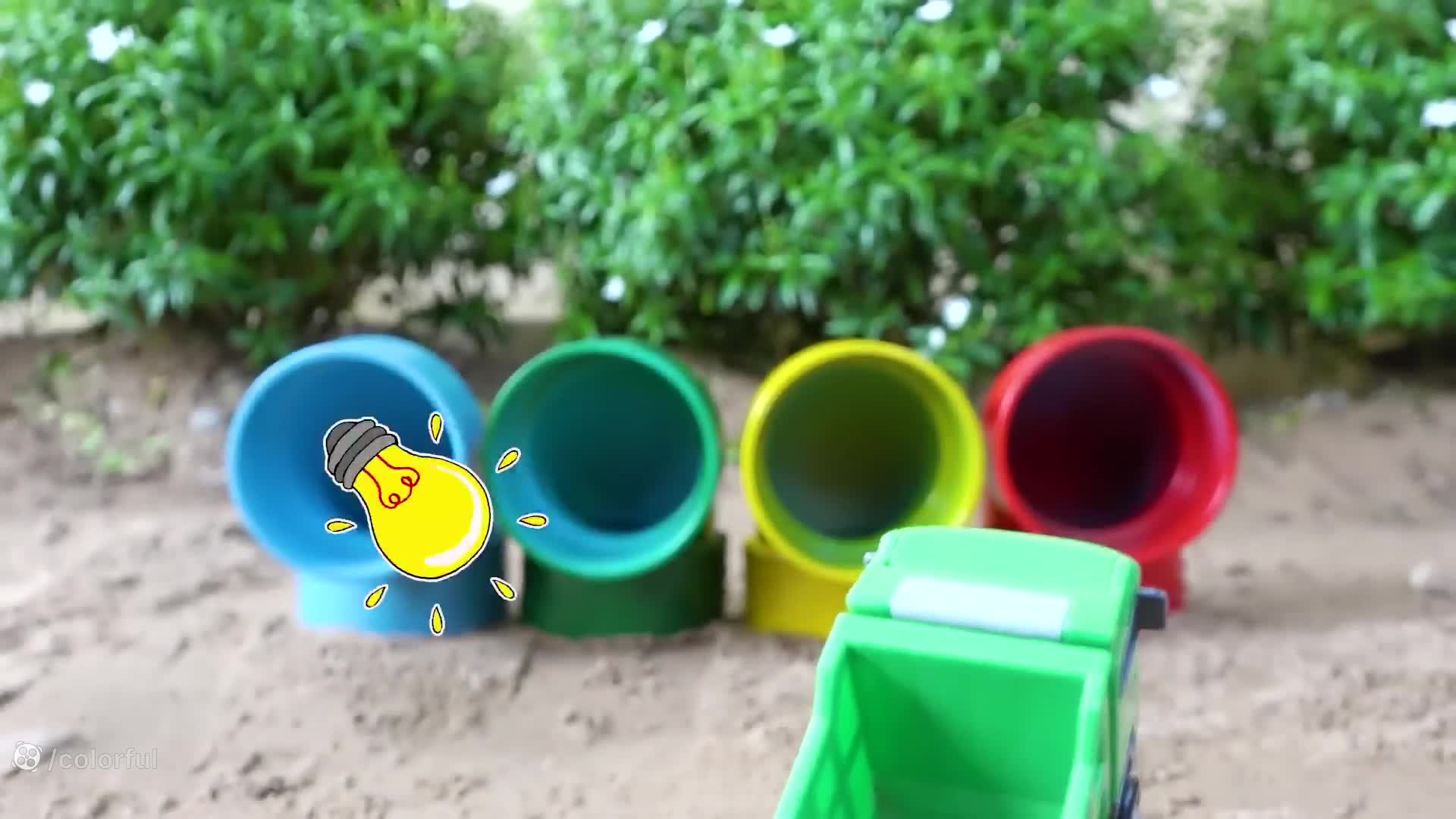 ماشین‌های رنگی کودکانه: بازی‌های شگفت‌انگیز با اسباب‌بازی‌های جدید!