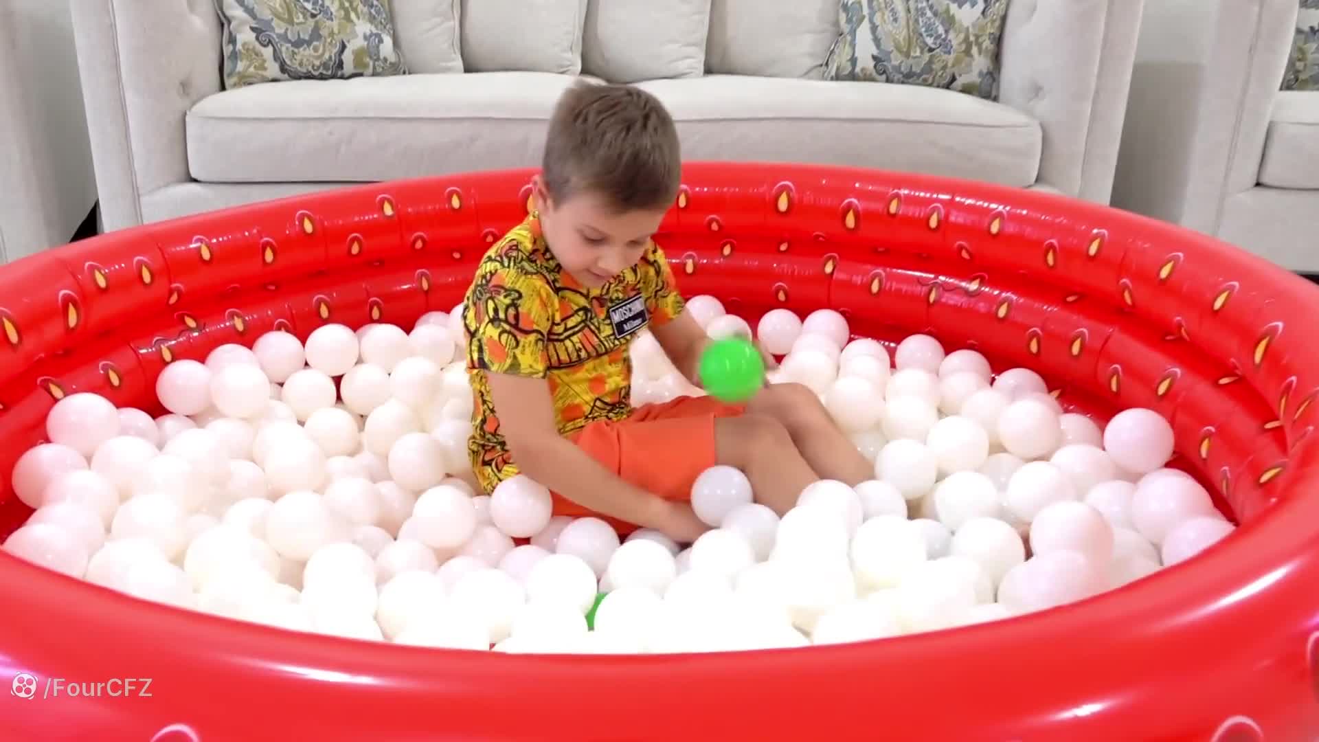 دنیای شگفت‌انگیز دیانا: ماجراهای خنده‌دار و بازی‌های جذاب!