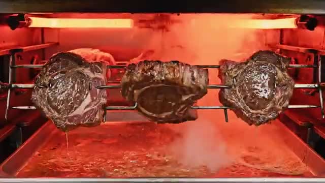 مراحل کامل تولید استیک گوشت گاو از برش اولیه تا بسته بندی