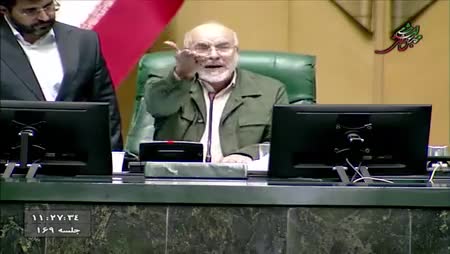 قالیباف: کجا نوشته فقط باید یکبار در سال حقوق‌ها را افزایش بدهیم؟