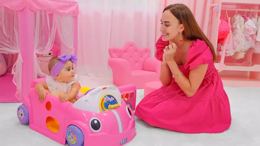 ماجراجویی‌های ولاد و نیکیتا در کافه اسباب‌بازی!