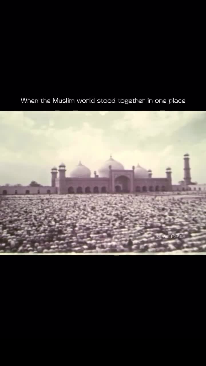 تصاویر تاریخی نماز جماعت رهبران ۳۴ کشور مسلمان در لاهور ۱۹۷۴