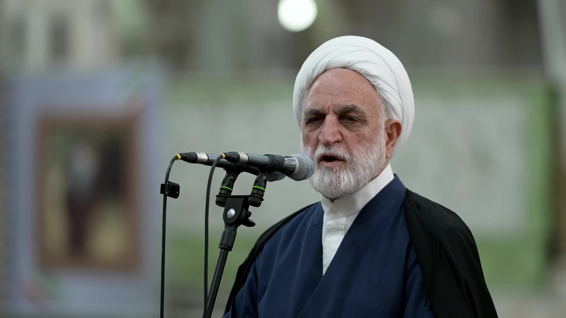   اژه‌ای: در این کشور شاه می‌آوردند و شاه می‌بردند؛ دستشان قطع شده است