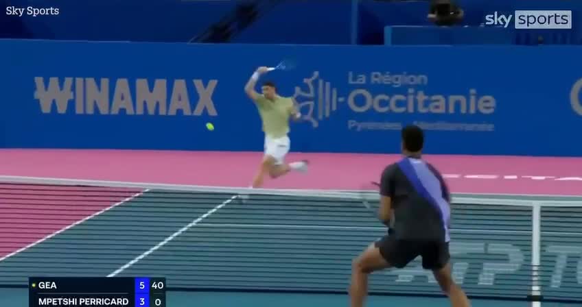   فرار تنیسور فرانسوی از کور شدن