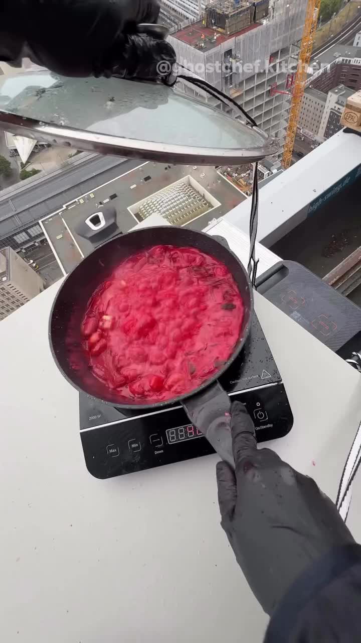   آشپزی روی پشت بام؛ اقدام جالب سرآشپز آلمانی