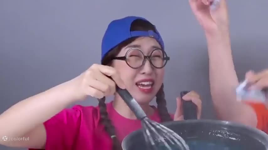 چالش آبنبات‌های عجیب: آیا می‌توانید از پسش برآیید؟