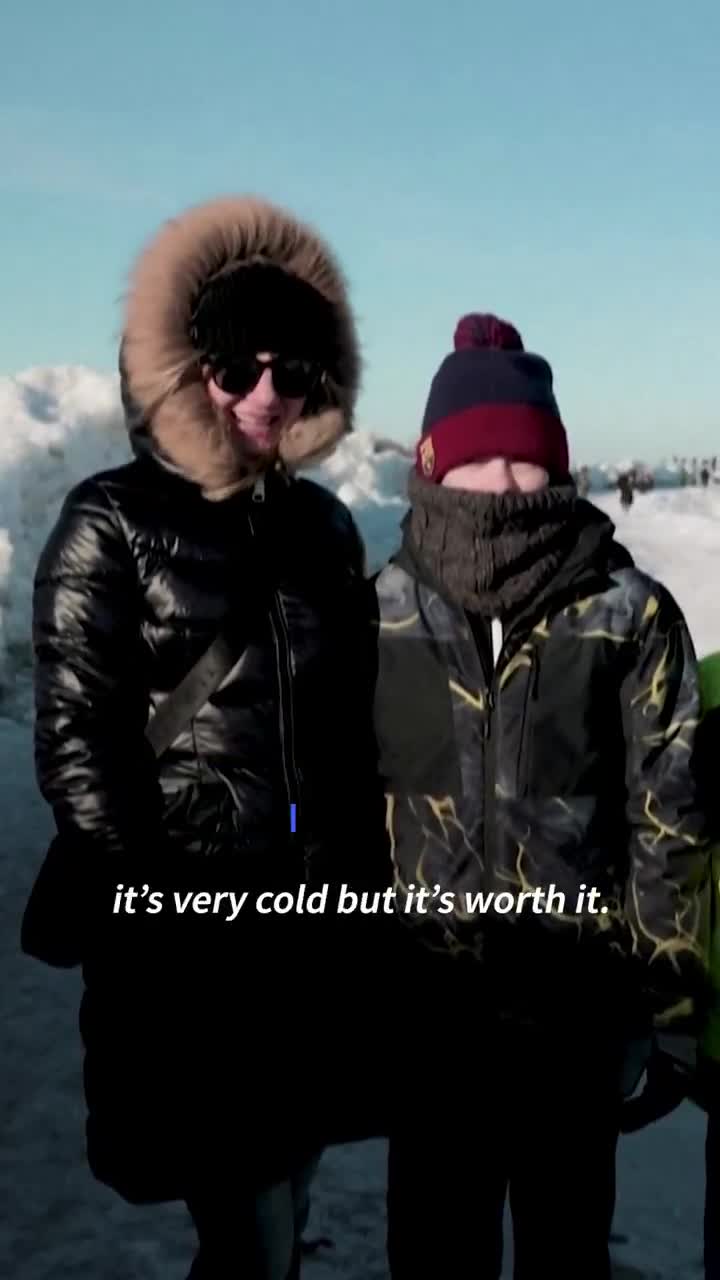    شگفت‌زده شدن لهستانی‌ها از ساحل یخ‌زده بالتیک