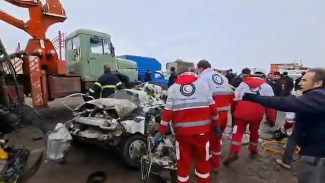   اولین تصاویر از تصادف زنجیره‌ای در محور دیواندره- سقز با ۳ کشته