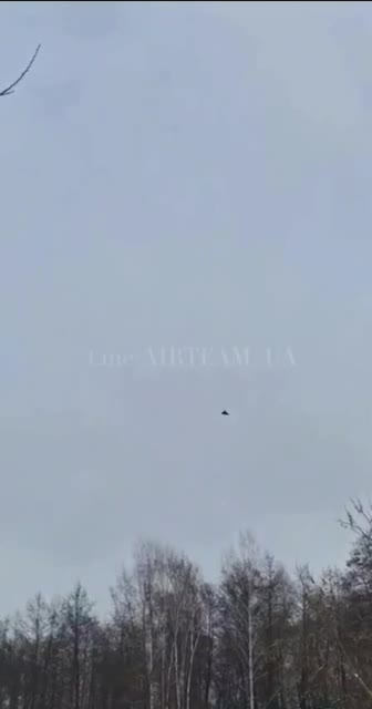   لحظه حمله جنگنده F۱۶ اوکراینی به پهپاد روسی