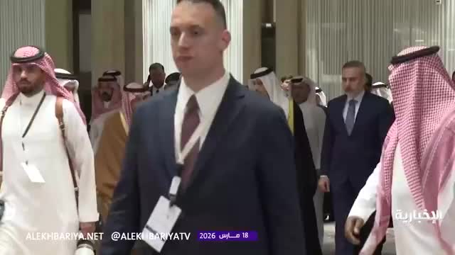  تصاویر ورود وزرای خارجه کشورهای عربی و اسلامی به محل برگزاری نشست مشورتی کشورهای عربی و اسلامی در پایتخت عربستان ریاض