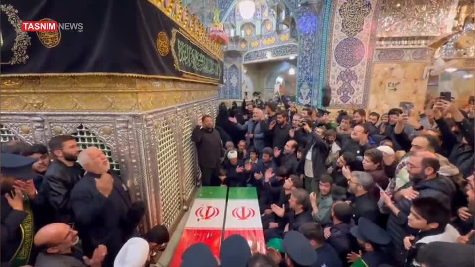   طواف پیکر شهید دکتر لاریجانی و پسرش در حرم حضرت معصومه (س)