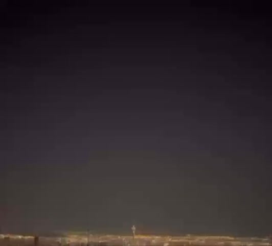 درگیری پدافند با ریزپرنده‌ها در آسمان تهران
