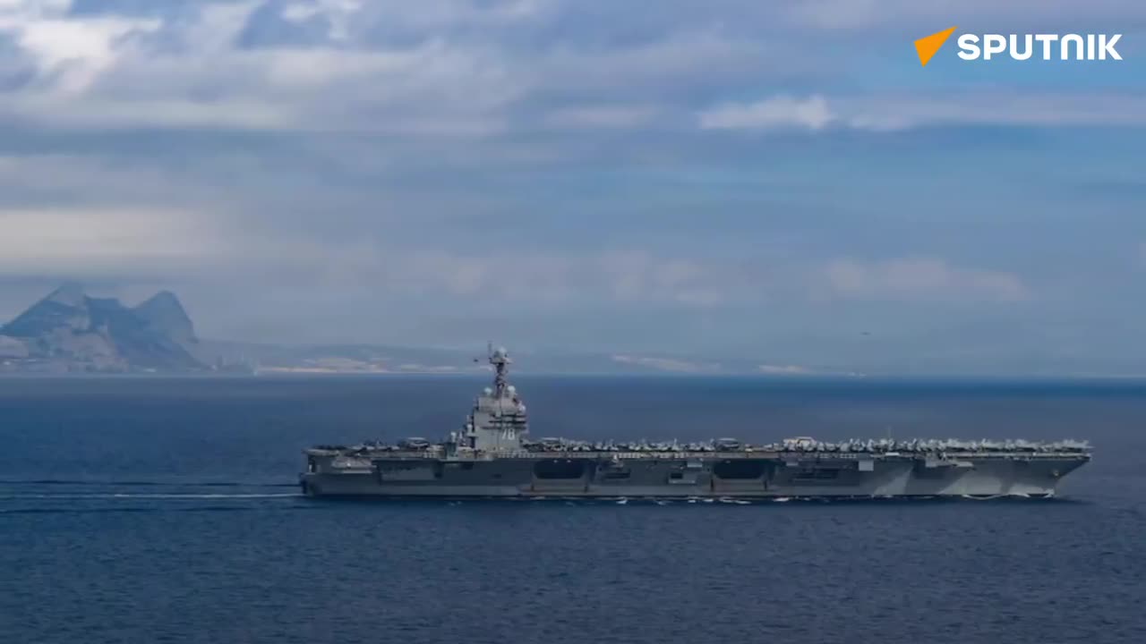    آتش‌سوزی؛ ناوشکن آمریکا را در اقیانوس آرام زمین‌گیر کرد