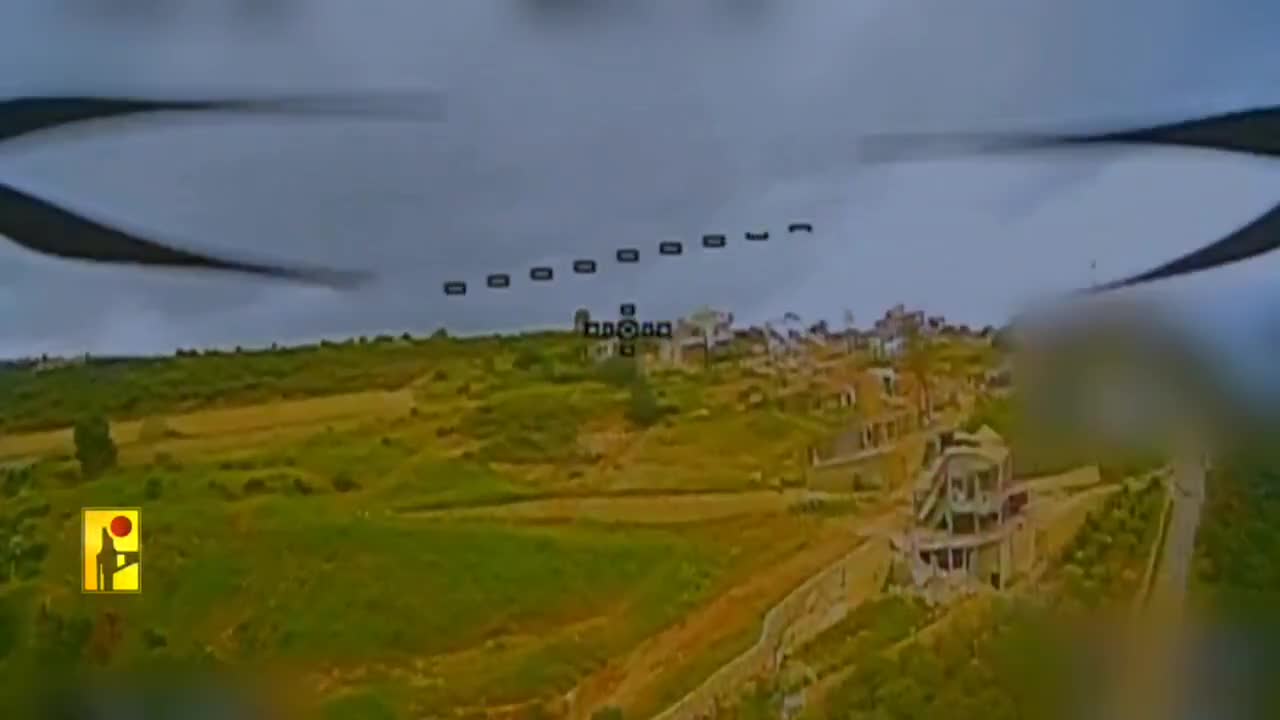   حزب‌الله فیلمی از حمله پهپاد FPV به یک خودرو فرماندهی سنگین نادر اسرائیلی از نوع Ofek را منتشر کرد