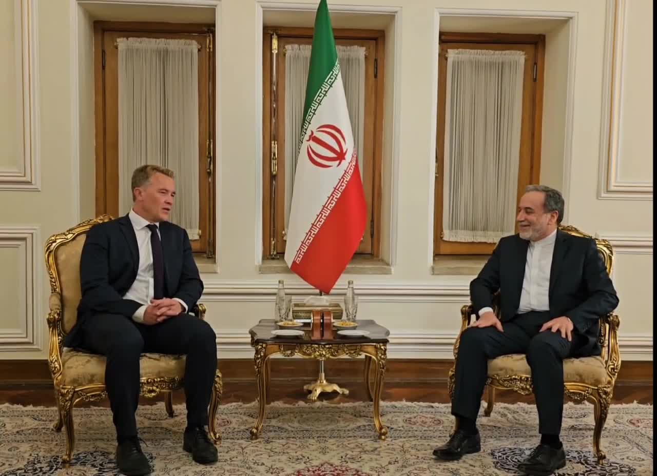 دیدار معاون وزیر خارجهٔ نروژ با عراقچی