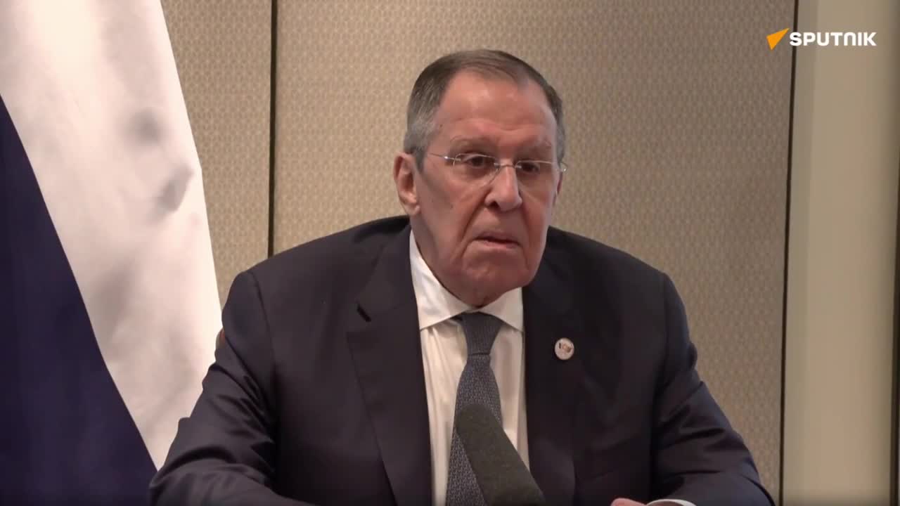   واکنش تند وزیر امورخارجه روسیه به یک روزنامه‌نگار!