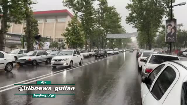 تصاویری از بارش باران بهاری در لاهیجان