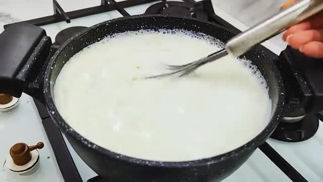 طرز تهیه پنیر با ۲ لیتر شیر و ۲ زرده تخم مرغ به روش آشپز آلمانی