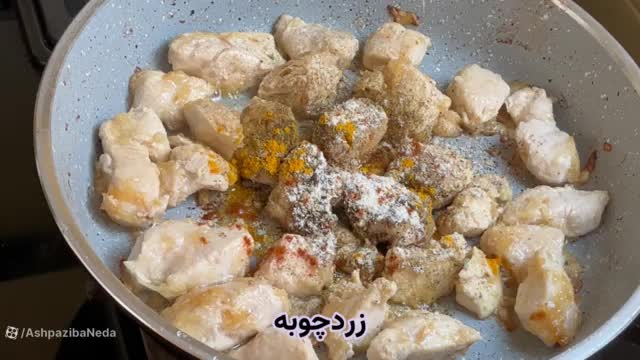 طرز تهیه ساندویچ مرغ با نان پیتا
