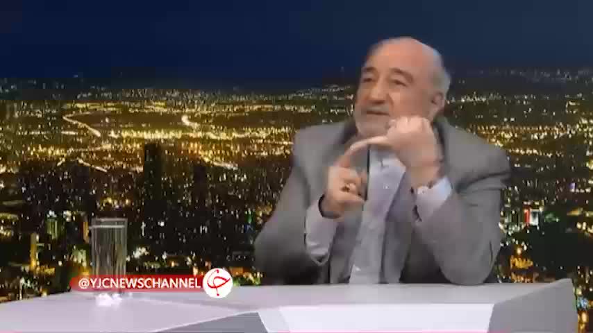   منصوری پژوهشگر تاریخ انقلاب روی آنتن زنده: تنها راه شکست انقلاب...