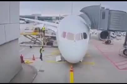 حادثه عجیب برای بوئینگ نو در فرودگاه فرانکفورت