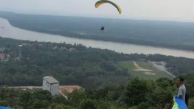 پرواز با چتر نجات پاراگلایدر (Paragliding)