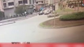 تصادف وحشتناک دو موتور با ماشین شاسی بلند