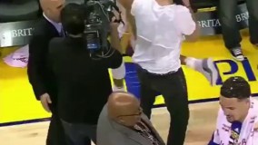 شوخی جالب گارد رأس گلدن استیت با کلی تامپسون