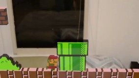 تجربه‌ی بازی قارچ خور با استفاده از عینک مایکروسافت هولولنز