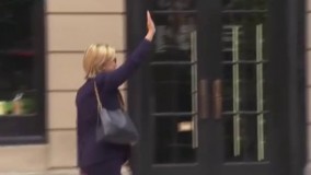 هیلاری کلینتون به دلیل «گرمازدگی» مراسم یازده سپتامبر را ترک کرد