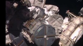 فضانوردان ایستگاه فضایی بین المللی ساعت ها خارج از ایستگاه راه پیمایی کردند