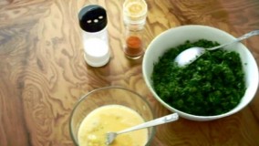 طرز تهیه کوکو سبزی مجلسی