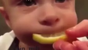 کلیپ خنده دار لیمو خوردن کودکان