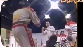 پاره شدن شلوار مجری در برنامه زنده تلويزيونى 