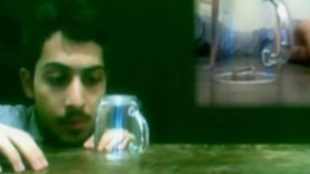 معلق کردن انگشتر داخل لیوان