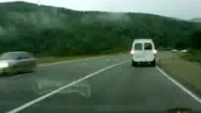 تصادف خیلی خفن و پرت شدن پدر و بچه از ماشین