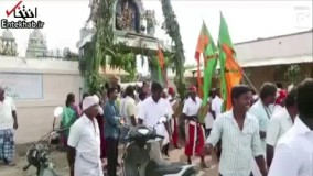 فیلم/ آیین شلاق‌زنی برای راندن شیطان از روح زنان!