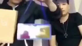 دوستش خیلی به شعبده بازی و این حرفا اعتقاد نداره