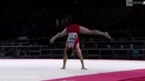 نمایش خارق العاده قهرمان ژیمناستیک جهان