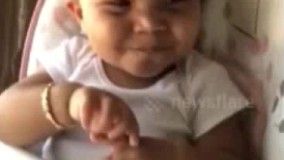 فیلم/ کودکی که با خنده عجیبش معروف شد!