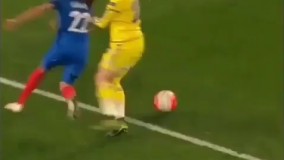 چند تا حرکت ببینید از فوتبال زنان  کُرک  و پرتون بریزه 