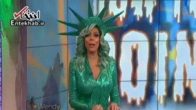 فیلم/ بیهوش شدن مجری در لباس هالووین!