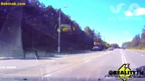 گردش به چپ بدون توجه به جاده