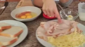 این ساندویچ برخلاف اسمش، ساده تهیه می شود