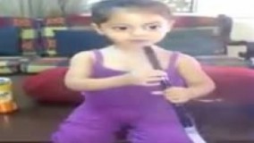  هیولای دهه نودی رو ببین چکار میکنه/کلیپ خنده دار و جالب