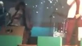 اجرای اهنگ دوست دارم بابک جهانبخش در کنسرت کیش