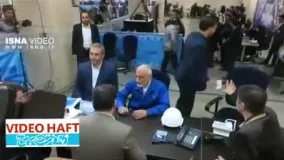 طنز با نامزدهای ریاست جمهوری - 4 --  میرسلیم با لباس کار و کلاه ایمنی آمد -- به نفع هیچ نامزدی کنار نمی‌روم آمده‌ام تا بمانم!