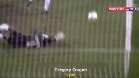 سیوهای زیبا و تماشایی دروازه بانان در تاریخ فوتبال