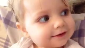 واااای چه نازه حرف زدنشو نیگا